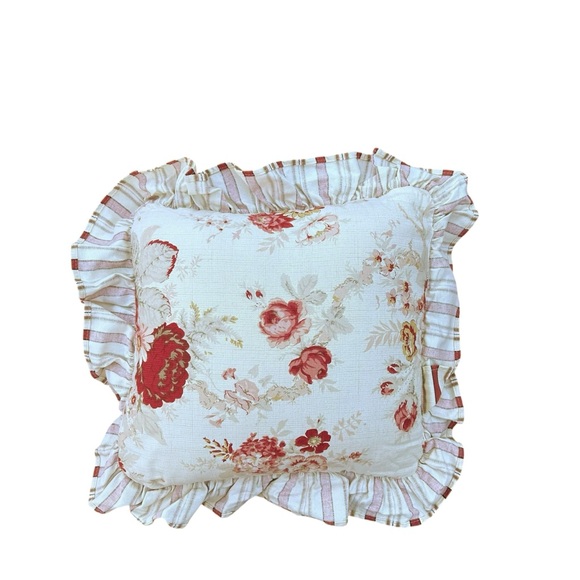 2 Waverly Garden Room Norfolk Rose Ruffle Throw Pillows Vintage - Picture 4 of 9